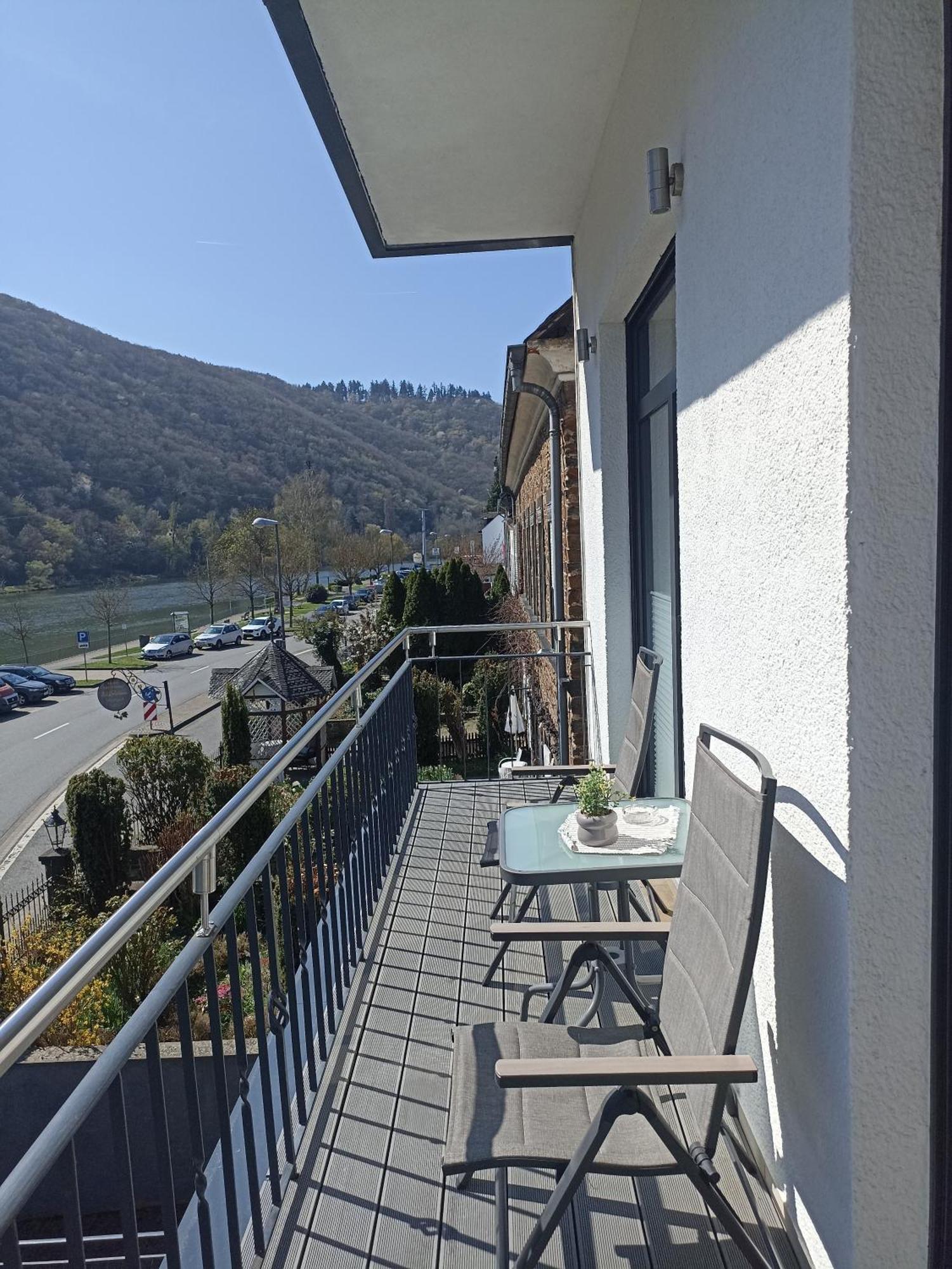 Apartamento Haus Mosel Klotten Exterior foto