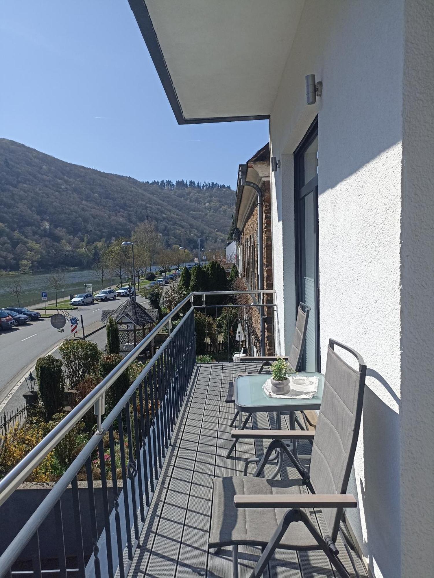 Apartamento Haus Mosel Klotten Exterior foto
