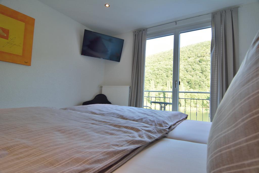 Apartamento Haus Mosel Klotten Habitación foto