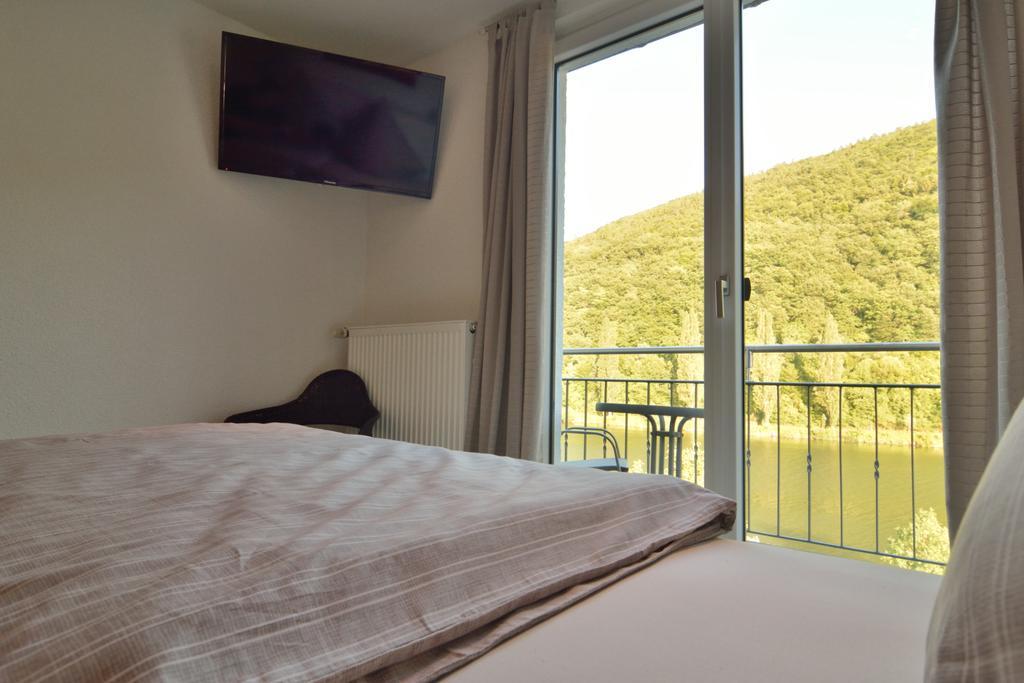 Apartamento Haus Mosel Klotten Habitación foto